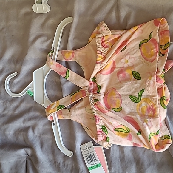 Juicy Couture, 2 Piece Set of top and shorts, Pink, 18 months - Picture 4 of 7